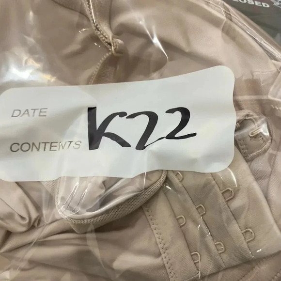 Torrid Curve womens nude beige tshirt bra adjustable straps underwire 38DDD - Picture 8 of 8